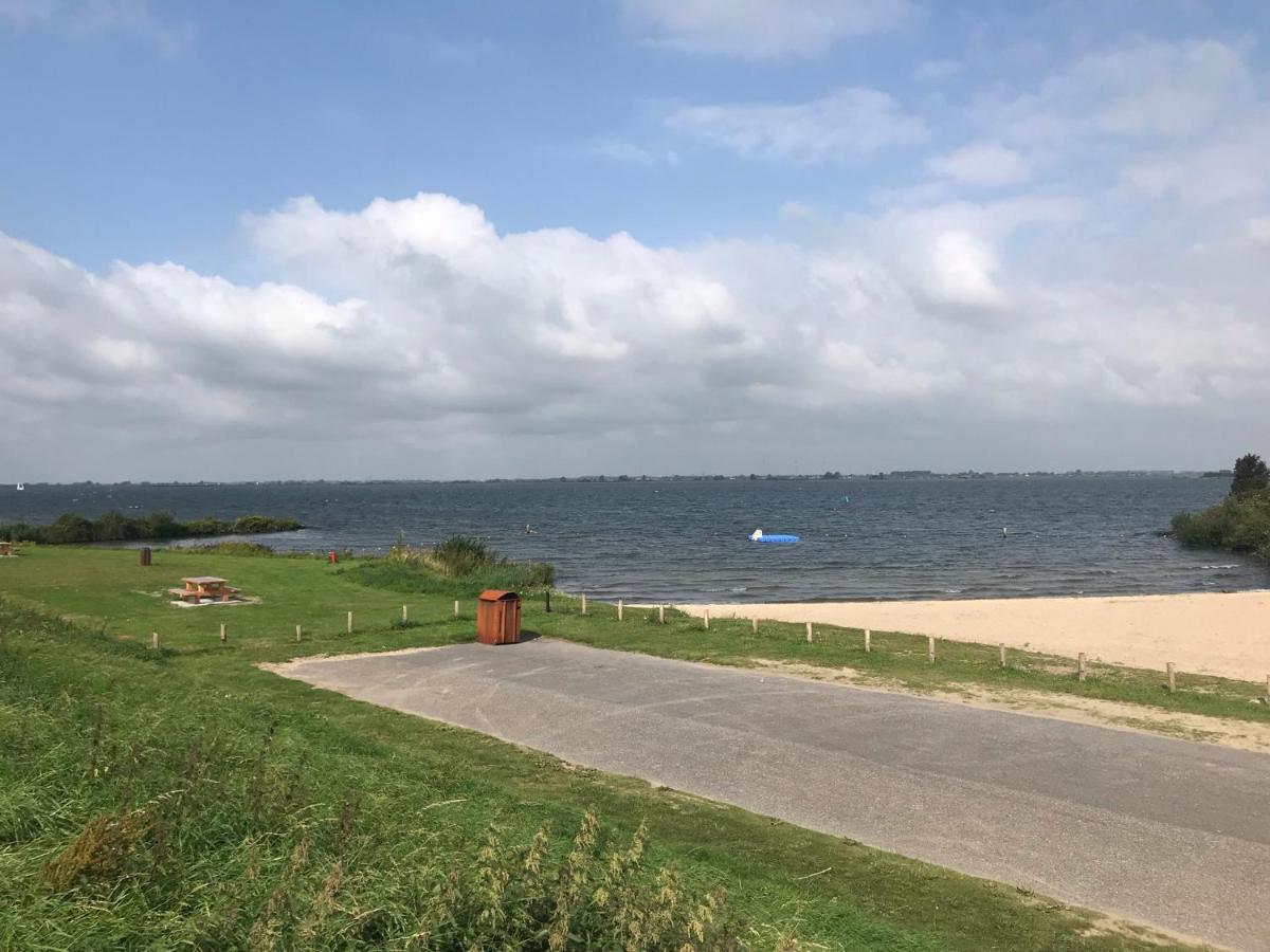 B&B Logeren Bij De Burgemeester Stad aan 't Haringvliet Экстерьер фото
